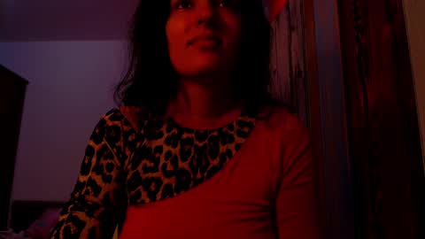 amy        online show from 03.04.25