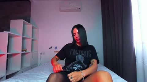 Snapshot of addictedsabi chatting on 10.21.25 Sabi online show from 10.21.25