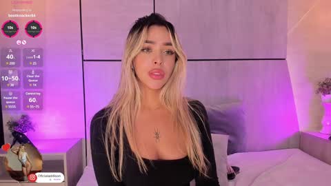 Snapshot of addison_baker chatting on 01.12.25 A D D I S O N online show from 01.12.25