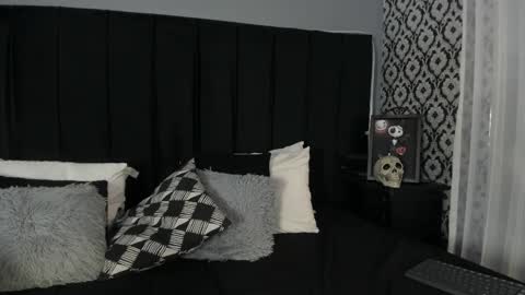 Snapshot of adeelinee chatting on 04.27.26 Ade online show from 04.27.26