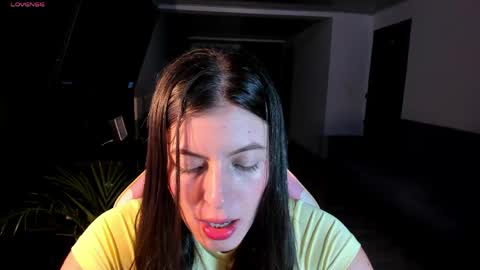 Snapshot of adela_parker chatting on 05.04.26 Adela Parker online show from 05.04.26