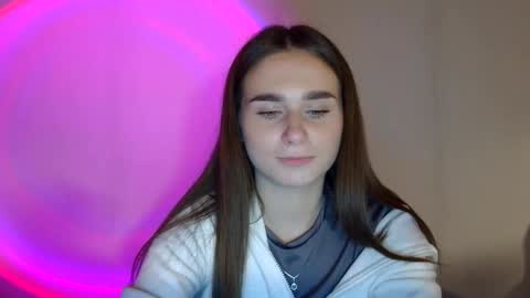 Adele Amore online show from 02.25.25