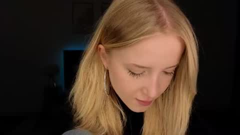 Snapshot of adele_armas chatting on 06.17.26 Adele online show from 06.17.26