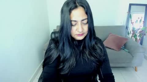 Snapshot of adele_sweett chatting on 11.21.25 Carolina online show from 11.21.25