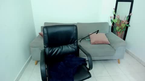 Snapshot of adele_sweett chatting on 12.22.25 Carolina online show from 12.22.25