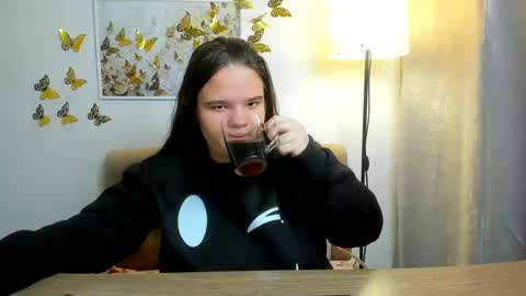 adelecruzz online show from 02.23.25