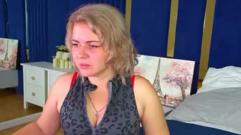 Snapshot of adeleravelle chatting on 07.29.26 AdeleRavelle online show from 07.29.26