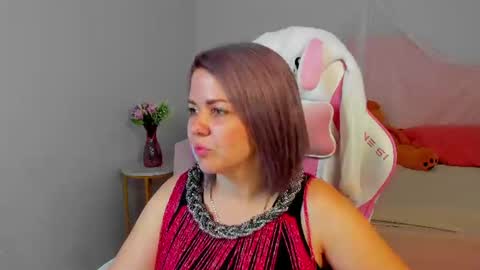 Snapshot of adeleravelle chatting on 08.01.26 AdeleRavelle online show from 08.01.26