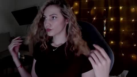 Adele Shine online show from 02.05.25