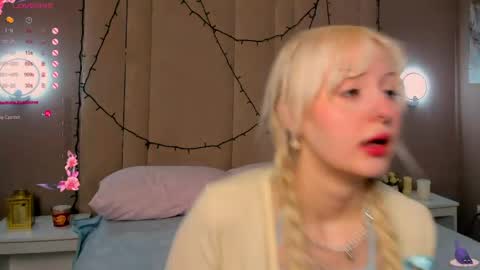 adelesilvy online show from 04.15.26