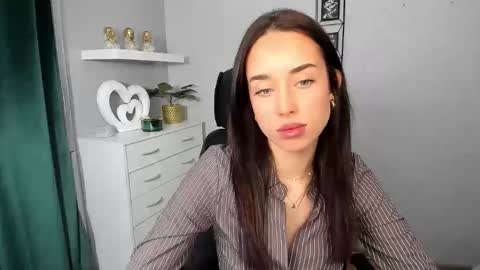 Snapshot of adelesolo chatting on 02.18.26 Adele online show from 02.18.26