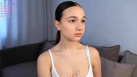 Snapshot of adelexx_zll chatting on 02.08.26 adelexx_zll online show from 02.08.26