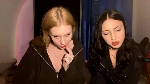 Snapshot of adelin_rr chatting on 09.09.25 adelin online show from 09.09.25