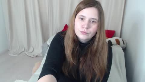 adelinalawson online show from 03.04.25