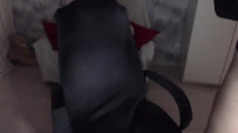 adelinalawson online show from 10.04.25