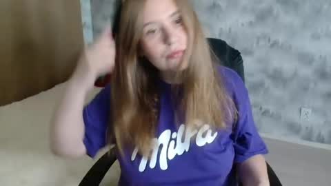 Snapshot of adelinalawson chatting on 06.21.26 adelinalawson online show from 06.21.26