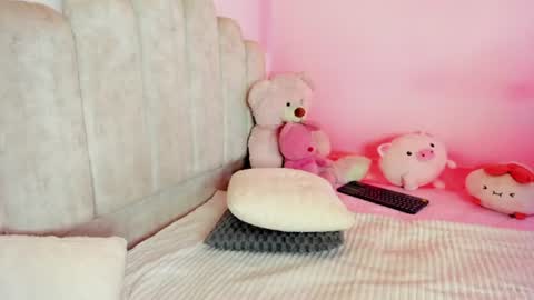 Snapshot of adeline1__ chatting on 06.26.26 dahia online show from 06.26.26