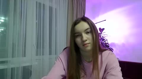 Snapshot of adelinee_sweet chatting on 12.02.25 adeline online show from 12.02.25