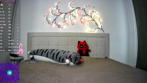 Anna online show from 04.26.26