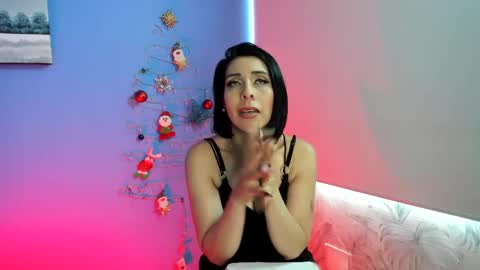 Adelle online show from 12.31.24