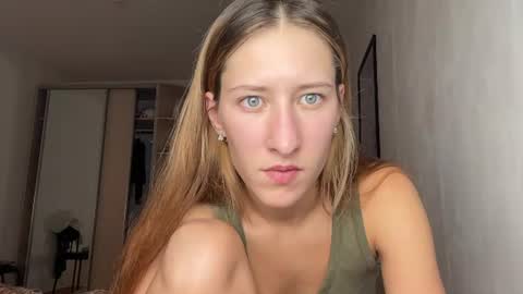 Snapshot of adellqueen chatting on 07.06.26 Adell online show from 07.06.26