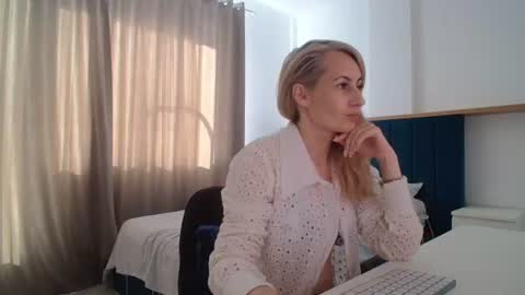 Snapshot of adellynrose chatting on 07.20.26 Adellyn online show from 07.20.26