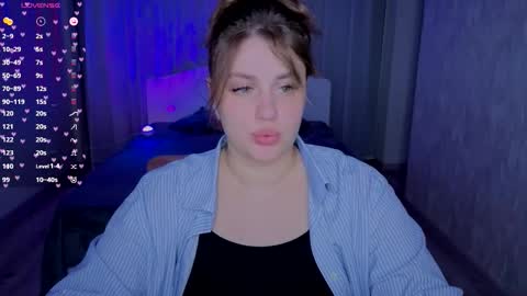 Snapshot of adelynnn chatting on 09.19.25 Ada online show from 09.19.25