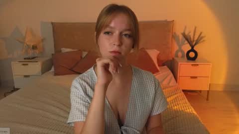 Snapshot of adencianey chatting on 07.12.26 Selestia online show from 07.12.26