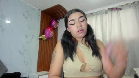 Snapshot of adhara_messy chatting on 04.17.26 ADHARA MESSY online show from 04.17.26