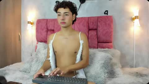 Snapshot of adhara_smith_ chatting on 06.01.26 online show from 06.01.26