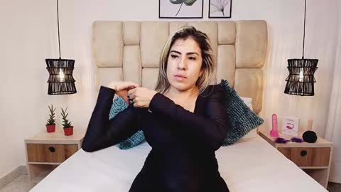 AdharaSmithh online show from 01.21.25