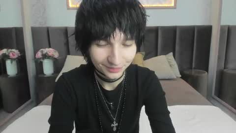 Snapshot of adonbev chatting on 06.18.26 adonbev online show from 06.18.26