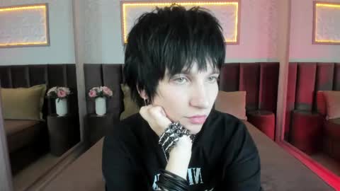 Snapshot of adonbev chatting on 07.18.26 adonbev online show from 07.18.26