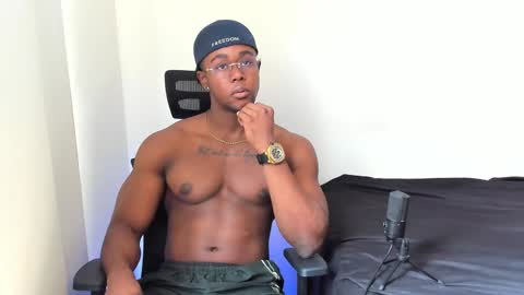 Adonis Knight  online show from 02.05.25