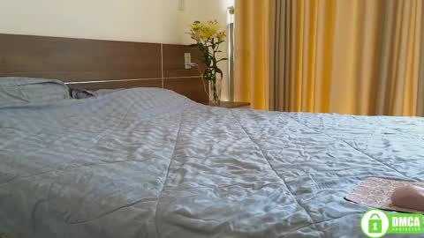 Snapshot of adorielle chatting on 05.06.26 Lia online show from 05.06.26