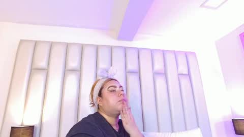 Snapshot of adreeaperez1 chatting on 06.23.26 ANDREA PEREZ online show from 06.23.26