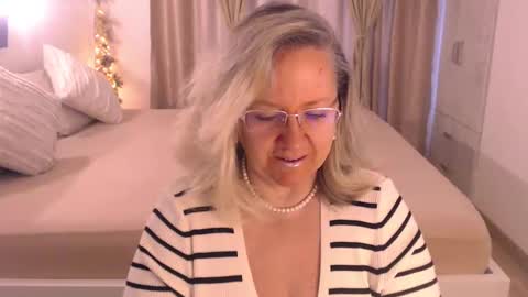 Cryna online show from 02.20.25