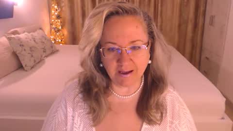 Cryna online show from 03.12.26