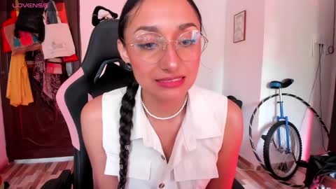 Snapshot of adrena_10 chatting on 05.04.26 Adrena10 online show from 05.04.26