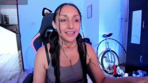 Snapshot of adrena_10 chatting on 05.12.26 Adrena10 online show from 05.12.26