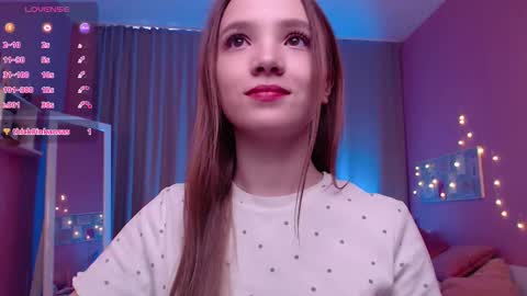 Snapshot of adria_arjona chatting on 02.25.26 Eva online show from 02.25.26