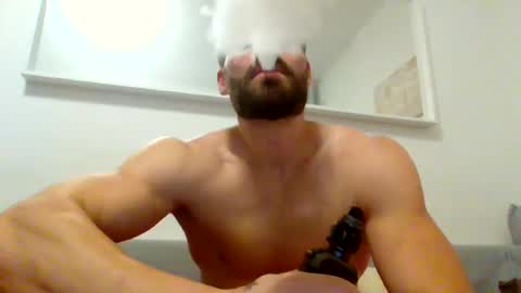 Snapshot of adrian1991_1991 chatting on 09.30.25 adrian1991_1991 online show from 09.30.25