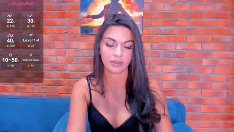 Adriana online show from 11.16.25