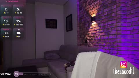 Snapshot of adriana_allen chatting on 03.01.25 Adri online show from 03.01.25