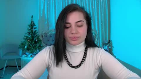 AdrianaTores online show from 12.19.25