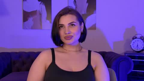 Snapshot of adrianatores chatting on 05.25.26 AdrianaTores online show from 05.25.26