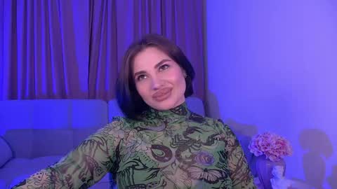 Snapshot of adrianatores chatting on 05.26.26 AdrianaTores online show from 05.26.26