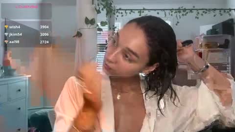 Snapshot of adriannarodriguez chatting on 04.30.26 Adrianna online show from 04.30.26
