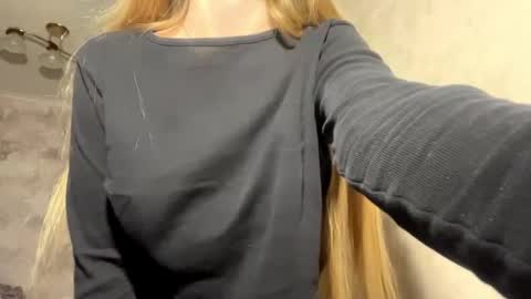 Caroline online show from 04.29.26
