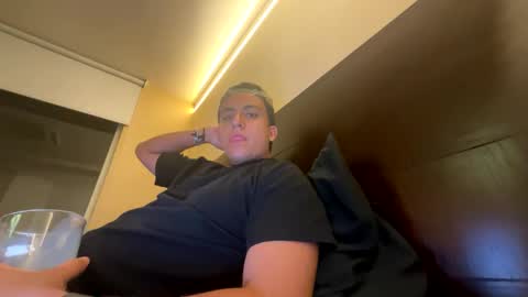 adriannn222 online show from 09.18.25